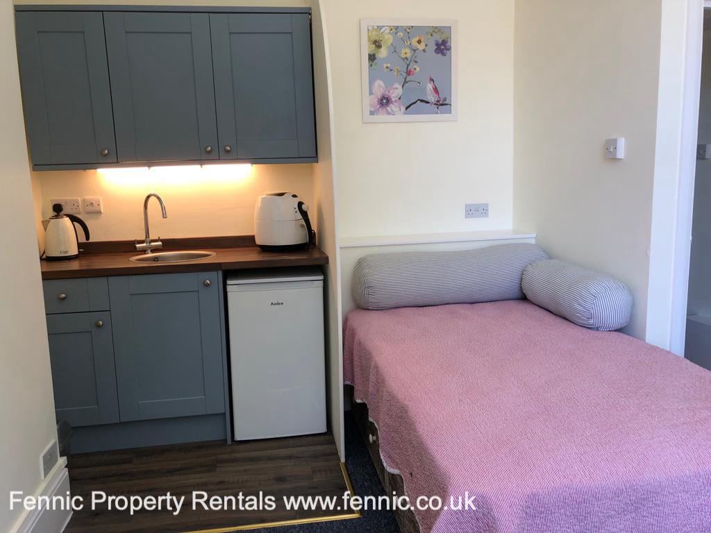 Studio flat located in Hastings, East Sussex to rent from Fennic Property Rentals helping you find a home